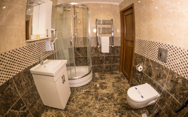 Elif Inan Hotel
