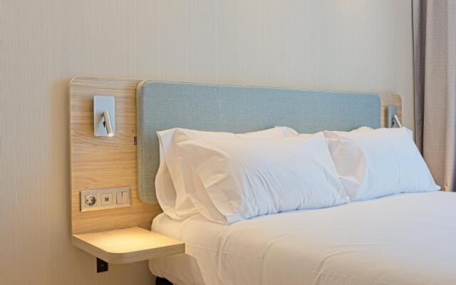 Holiday Inn Express Madrid Airport by IHG