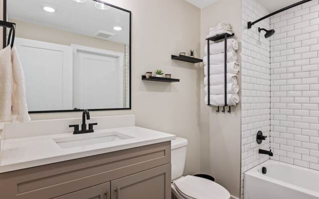 Surf's Up 2 Bedroom Condo