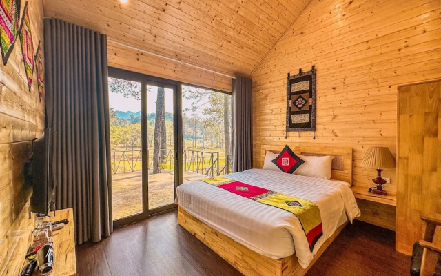 Phoenix Moc Chau Hotel