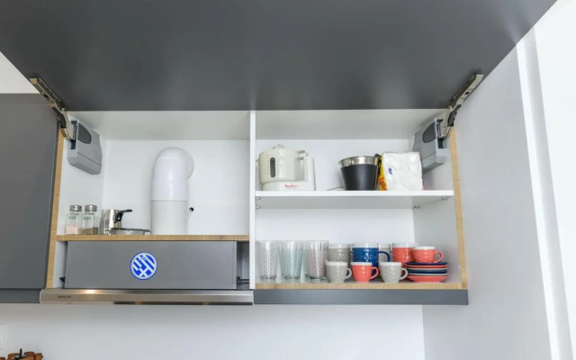 Superior modern apartment in the center with view.