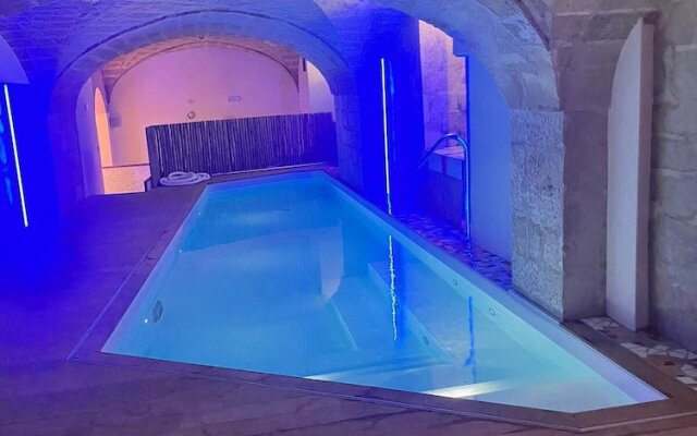 Vianna Suites & Spa