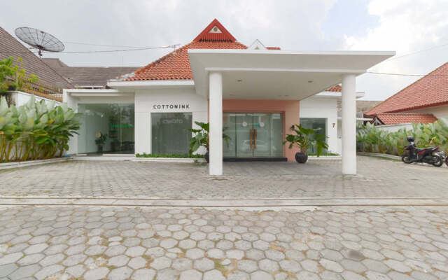 RedDoorz Plus @ Demangan Gejayan