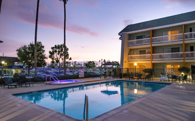 Dana Point Marina Inn