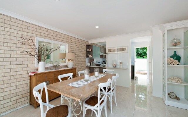 Rocky Point Road, Fantasea, 3, 75