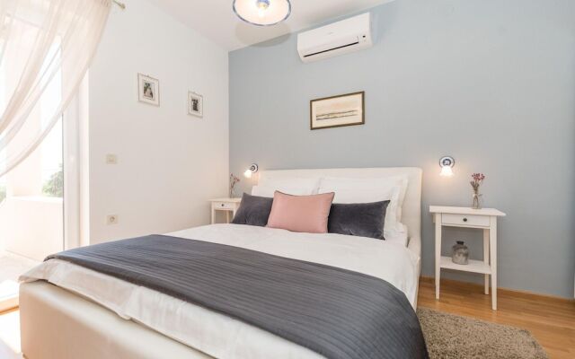 Spacious Holiday Home in Privlaka With Garden