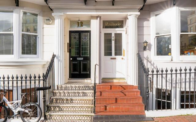 Gullivers Hotel - B&B
