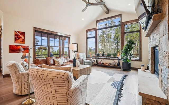 Breck Mountain Getaway 4 Bedroom Home