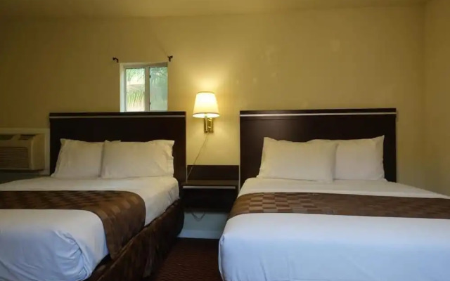 Baycities Motel