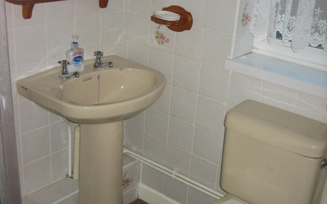 Four Seasons Guest House