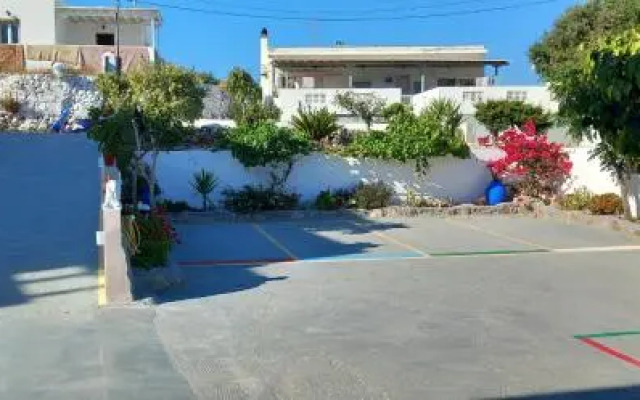 Milos Dream Life