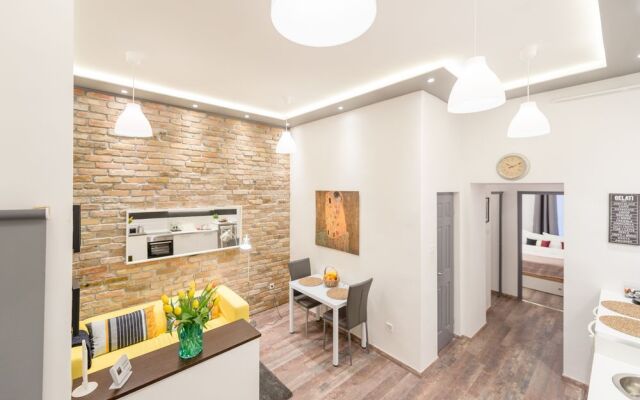 Venus Apartments - Almassy Park