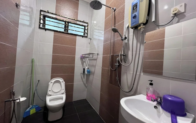 Nurbayu Villa (3 and 4 bedroom Villa) Kemaman