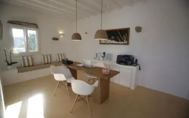 Seethrough Mykonos - Adults Only
