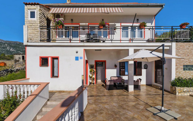 Holiday home in Rovanjska with pool