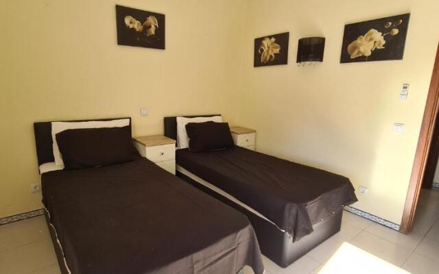 401 - 2 bedroomed Apartment - Oura - Sea View