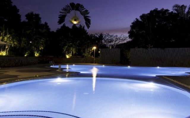 New Hill Resort & Spa