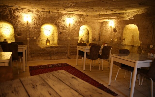 Unicorn Cave Hotel