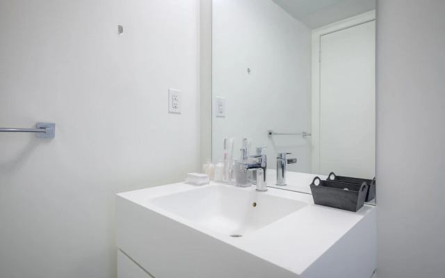 Luxury Waterfront City Place Condo