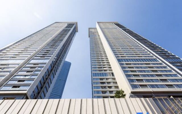 Bangtuomeinuo Executive Apartment (Shenzhen Futian chegongmiao zhongzhouwan store)