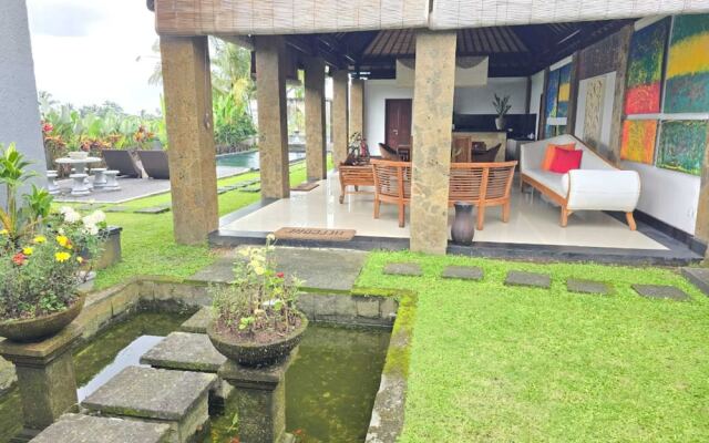 Belvilla Bunga Matahari Ceking Rice Terrace