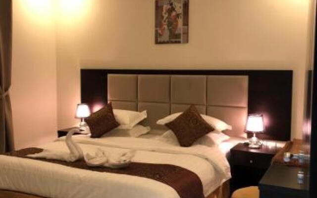 Hikaiah Aparthotel