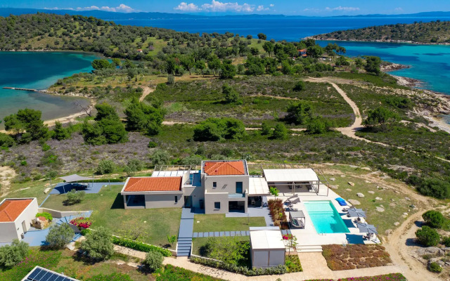 Ti Amo Secrets Diaporos Island Villas