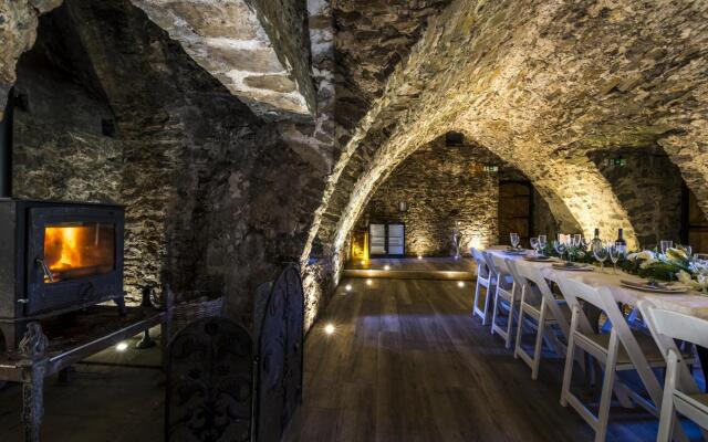 Castle House - 5 Bedroom - Manorbier