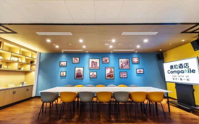 Middle Huaihai Road Homestay