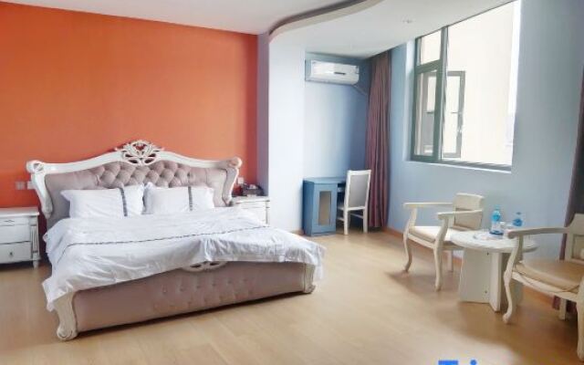 258 Bund Theme Hotel