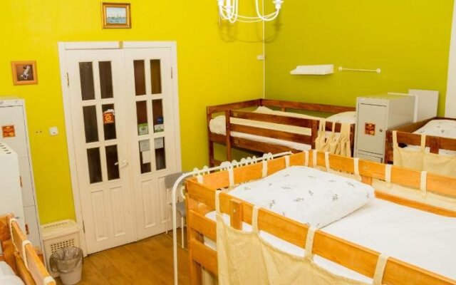 Old Flat Hostel Na Sovetskoy