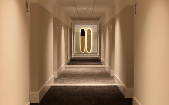 Kimpton Surfcomber Hotel by IHG