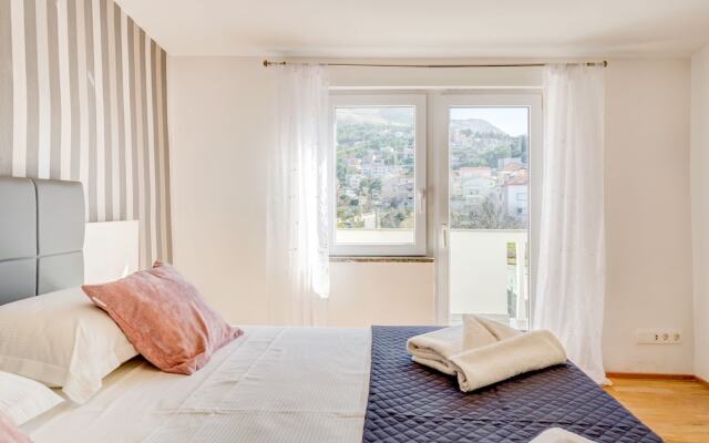 LCT Oleander Apartments