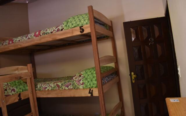 Hostel Dmais