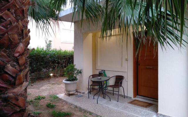 Amazing Apartment Pallini - Near Airport & Metro
