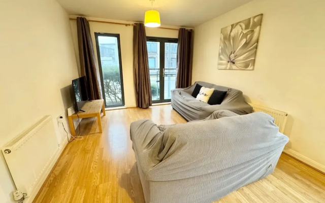 Sea Breeze Retreat in Swansea