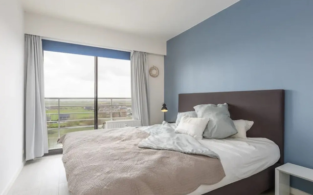 Cozy 1-bedroom Apartment With Sea View