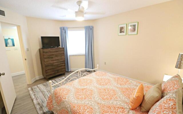 Ocean Village Club K32