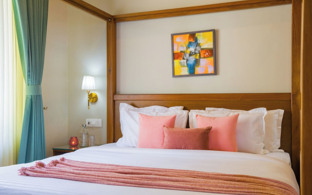ELIVAAS Twin Chalets 4BHK Escape Villa
