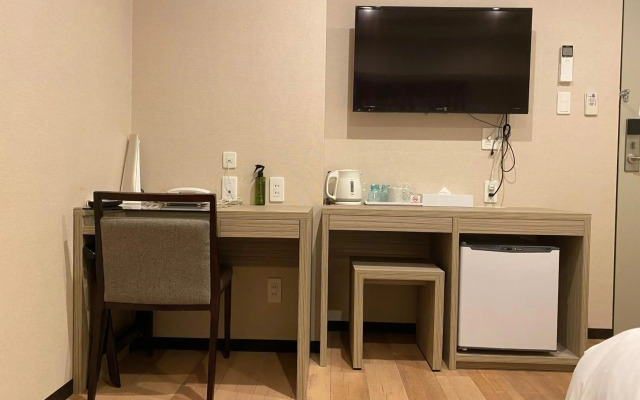 Nipponbashi Luxe Hotel