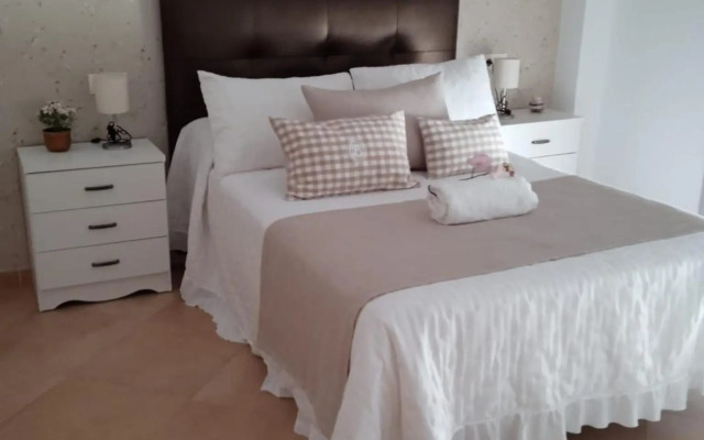 Casa nueva en Urbanización la Biznaga