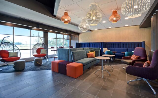 Tru by Hilton Auburn