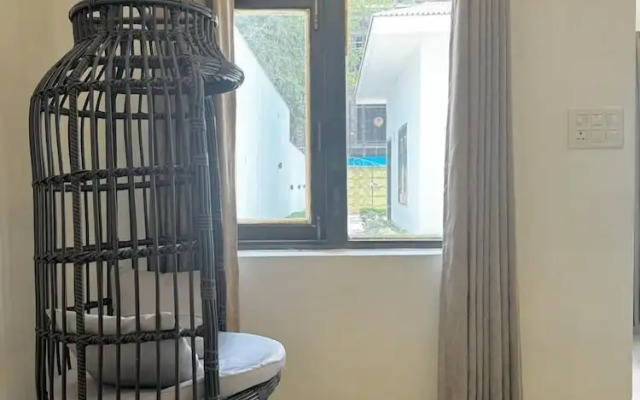 R Cottage Studio Apartments