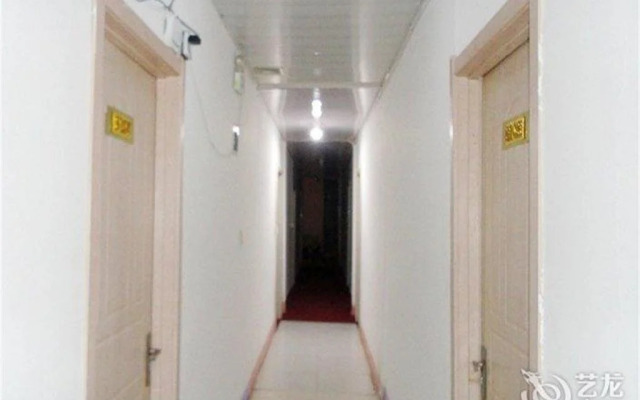 Yishui Haotai Business Hotel