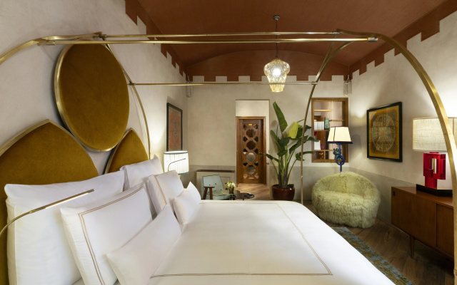 Hotel J and J