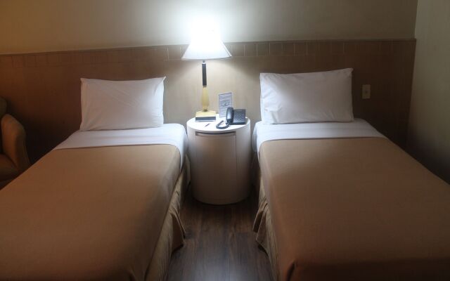 The Pearl Manila Hotel