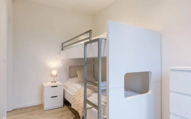 Sea View Apartment With Parking