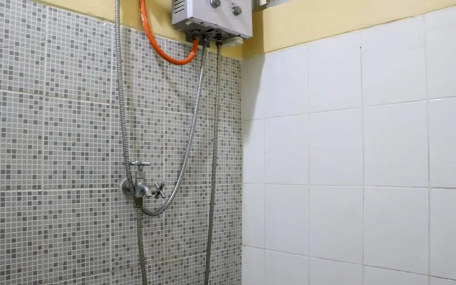 Warm And Homey 2Br At Sentraland Cengkareng Apartment