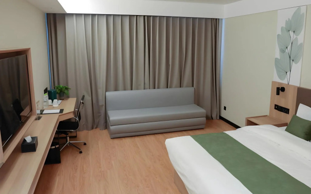 GreenTree Inn Express Shandong Qingdao Chengyang District Aodong Road