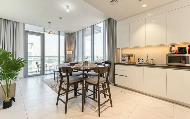 PVH - 1BR Lagoon View - District One